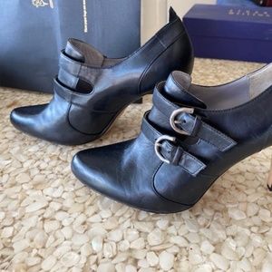 Max Studio Leather Shoe Booties